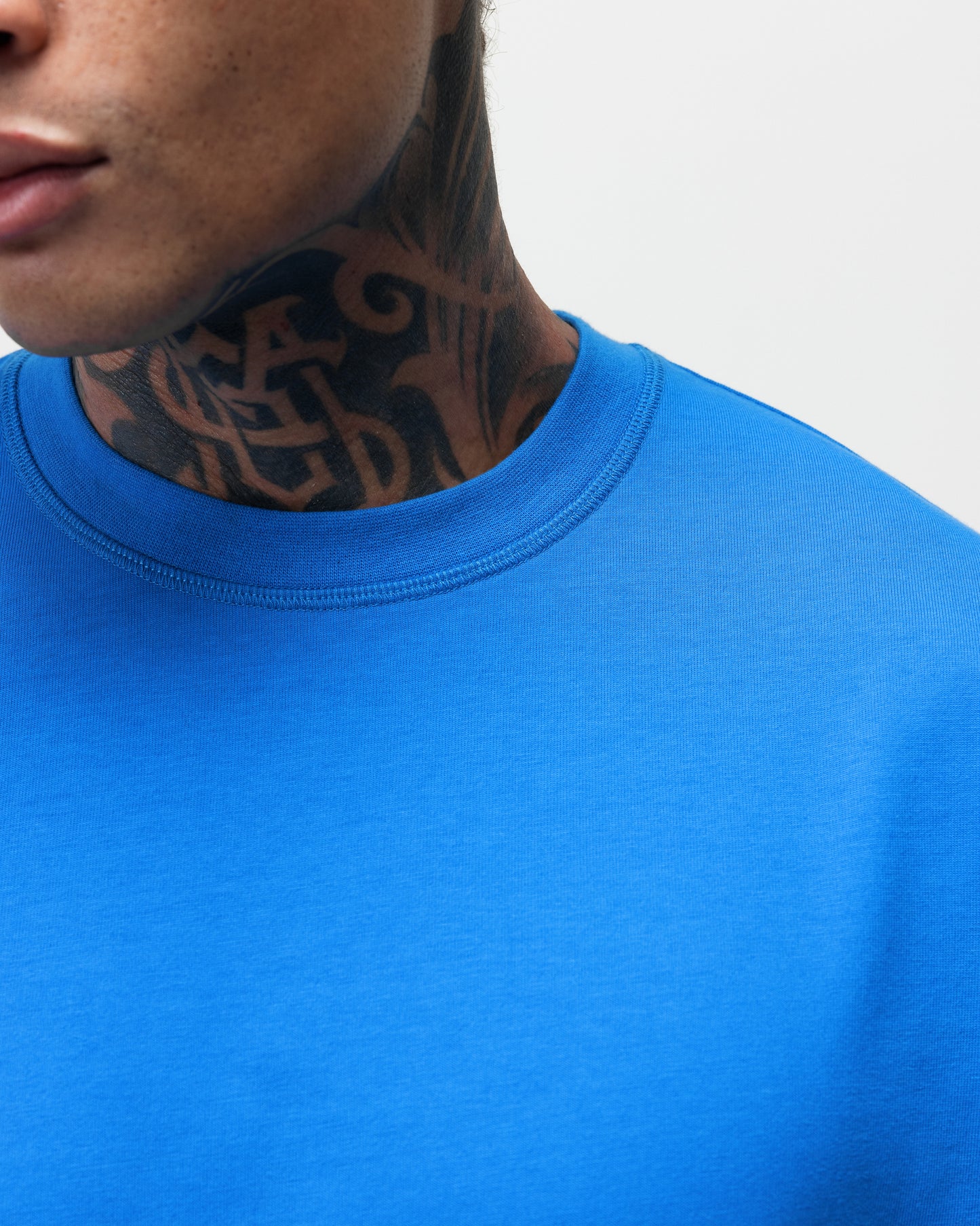 LUXURY ESSENTIALISM BLANKS - COBALT BLUE
