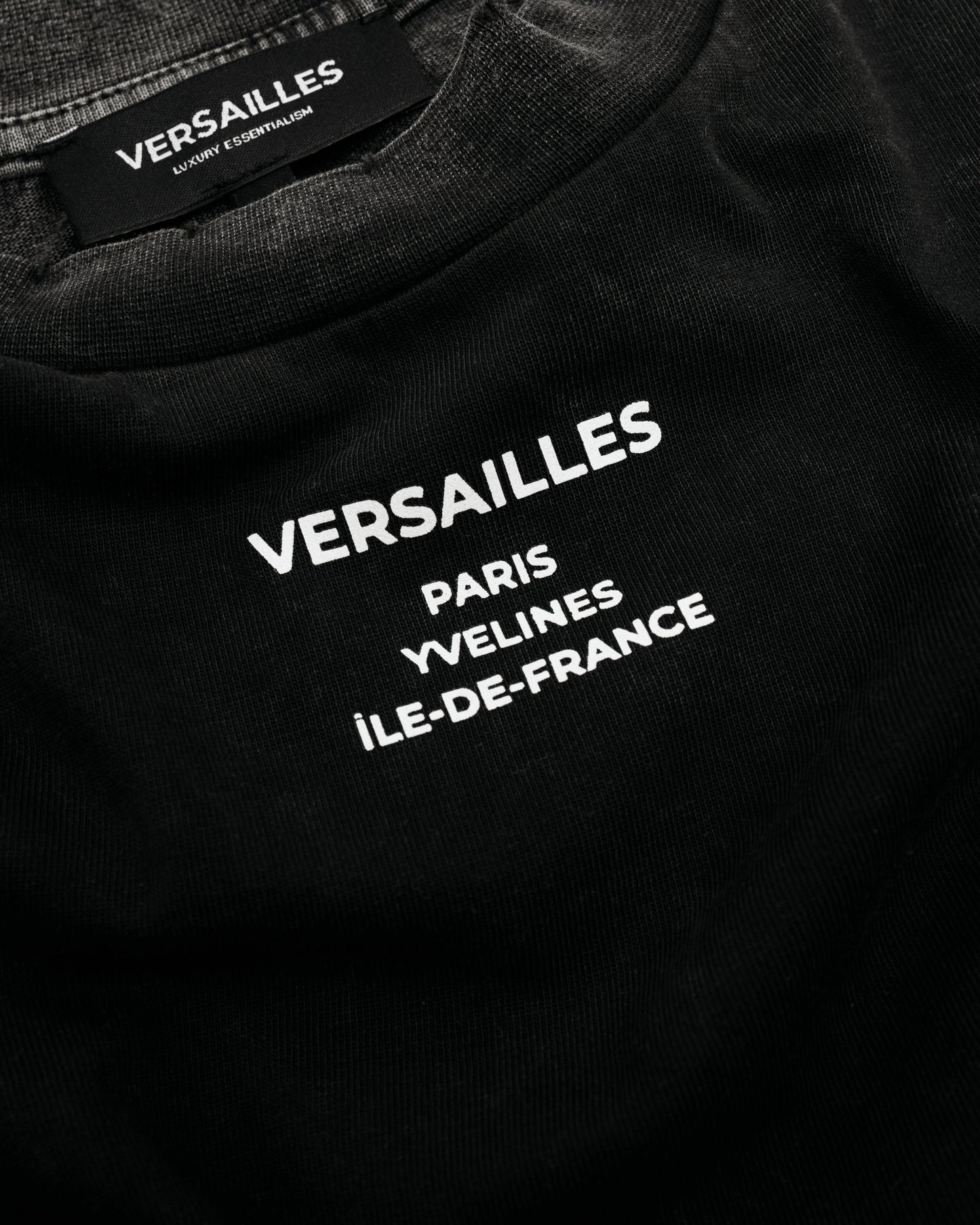 MINIMALISM SIGNATURE TEE - DISTRESSED WASHED BLACK