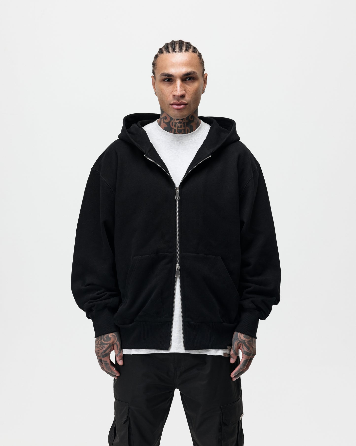 LUXURY ESSENTIALISM ZIP THROUGH HOODIE - SOLID BLACK