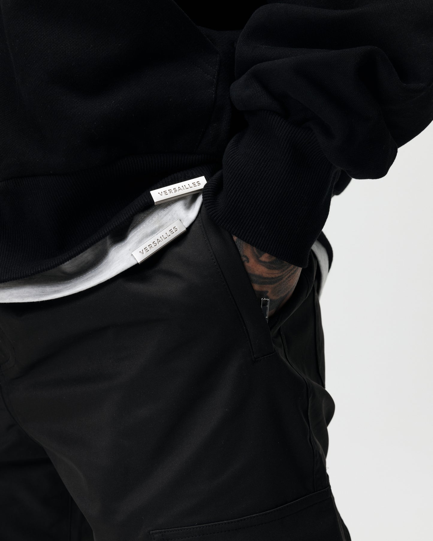 LUXURY ESSENTIALISM ZIP THROUGH HOODIE - SOLID BLACK