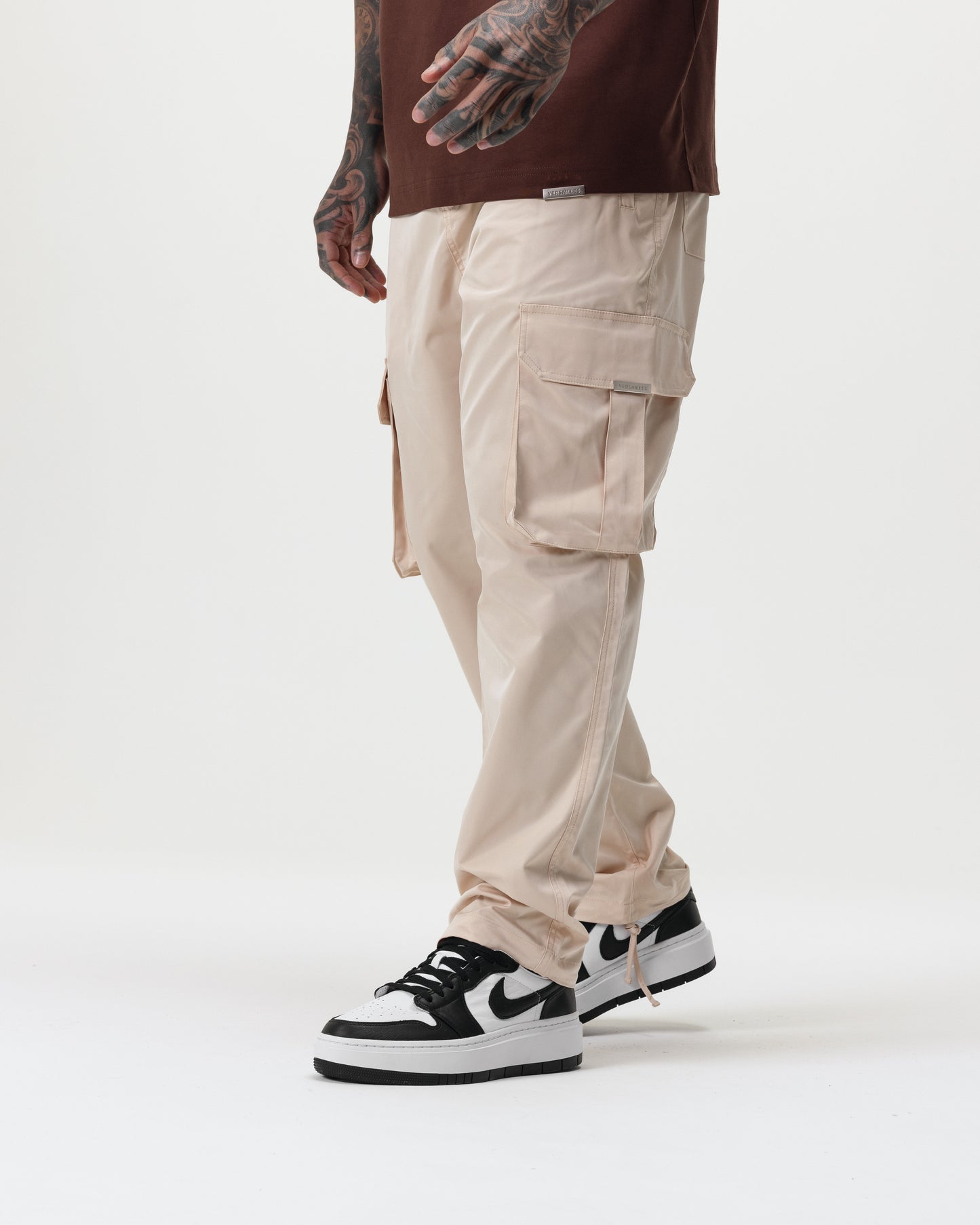 LUXURY ESSENTIALISM CARGOS - PEARLESCENT BEIGE