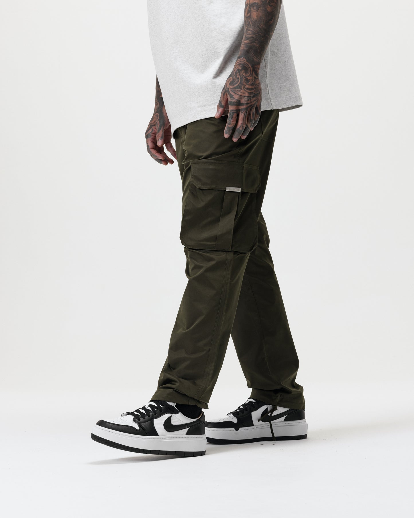 LUXURY ESSENTIALISM CARGOS - BRUSHED KHAKI