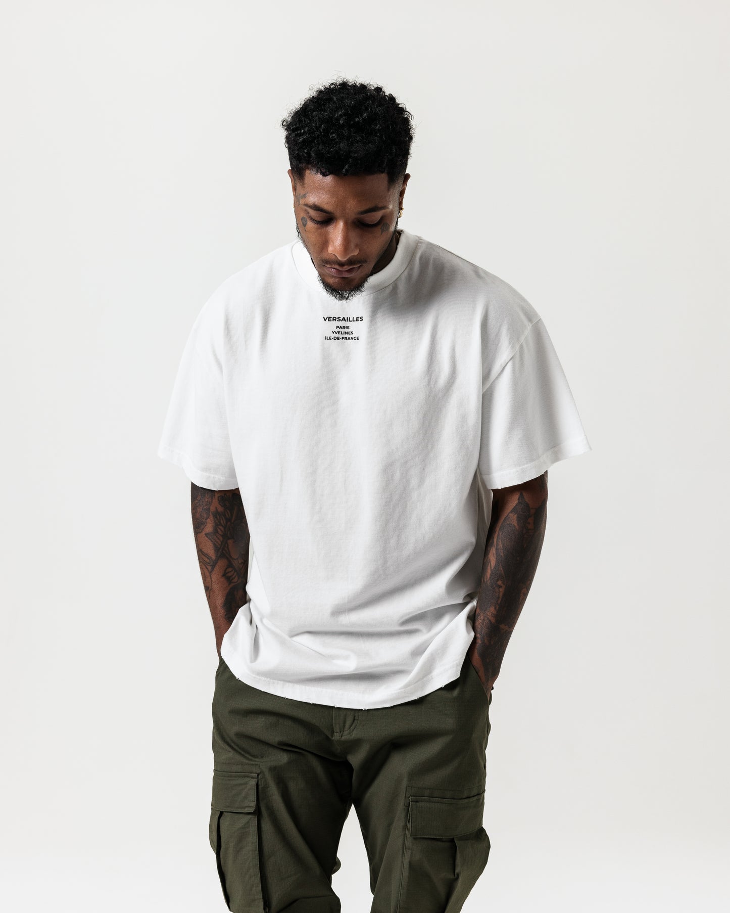 MINIMALISM SIGNATURE TEE - DISTRESSED OFF WHITE