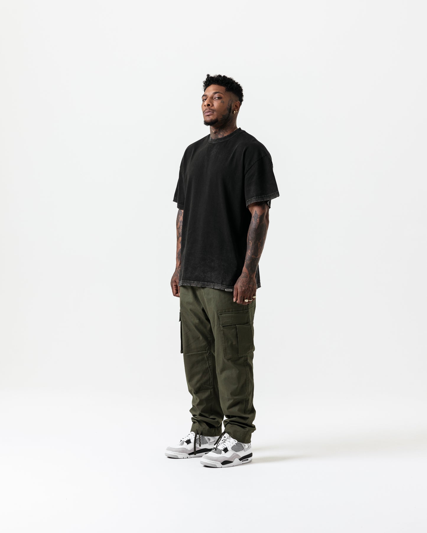 LUXURY ESSENTIALISM BLANKS - DISTRESSED/WASHED BLACK