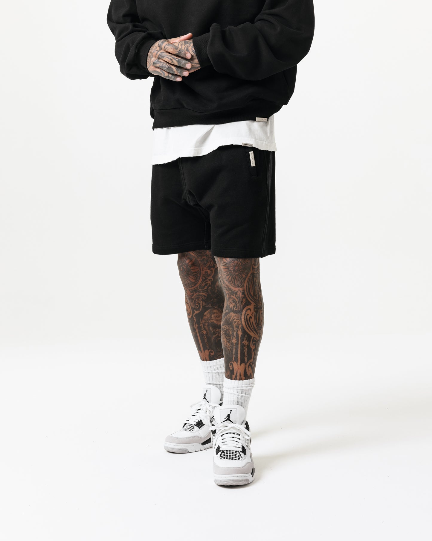 LUXURY ESSENTIALISM SHORTS - SOLID BLACK
