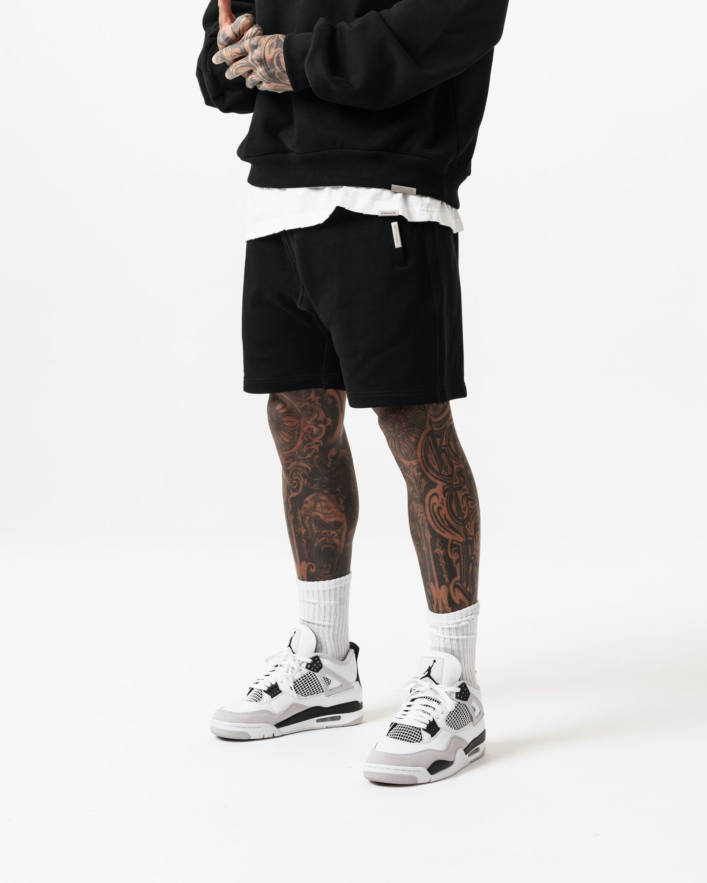 LUXURY ESSENTIALISM SHORTS - SOLID BLACK