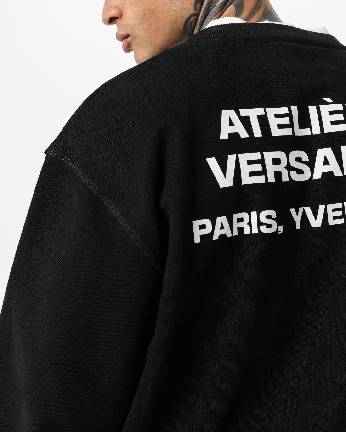 ATELIÉR DE VERSAILLES SWEATSHIRT - SOLID BLACK