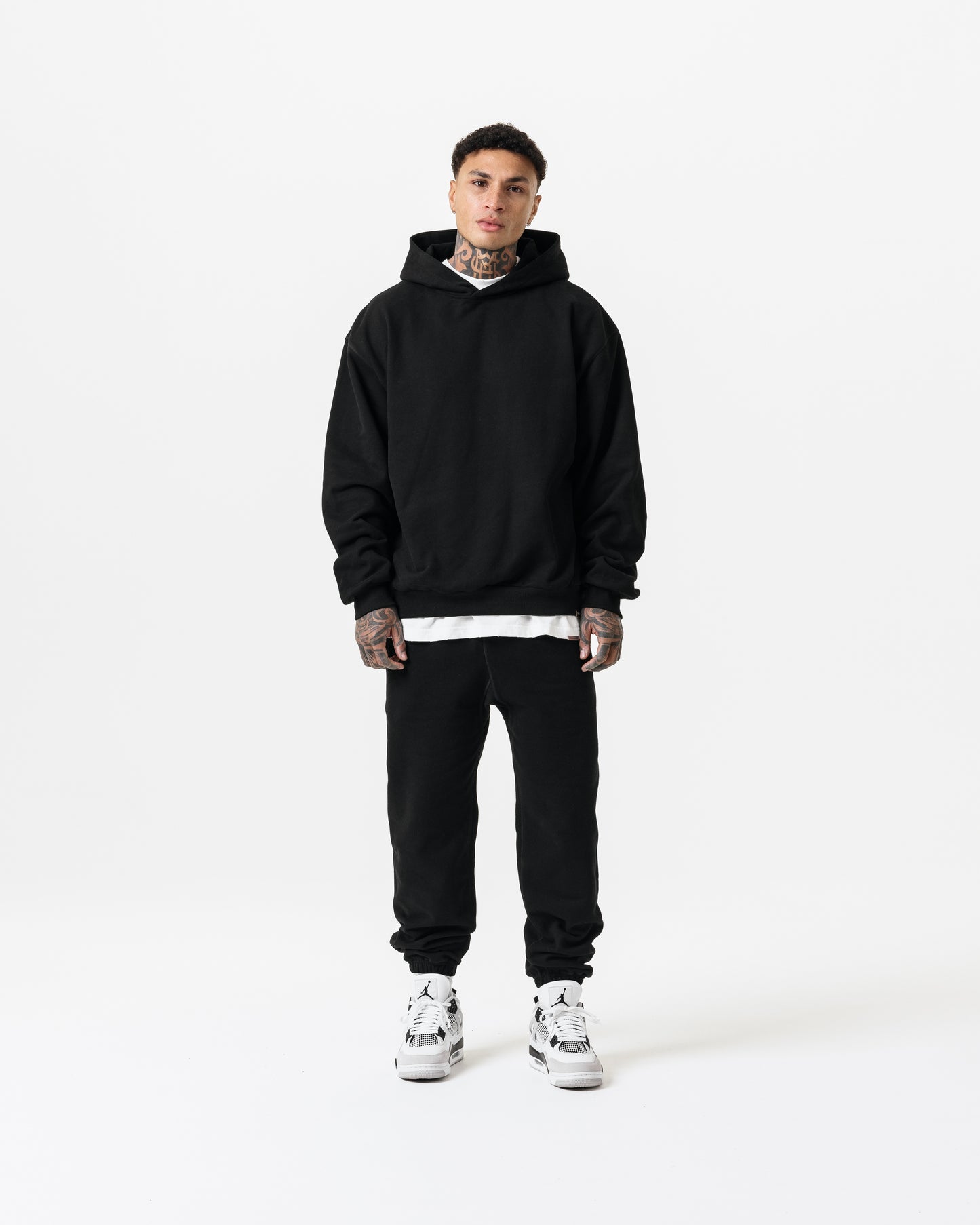 LUXURY ESSENTIALISM SWEATPANTS - SOLID BLACK