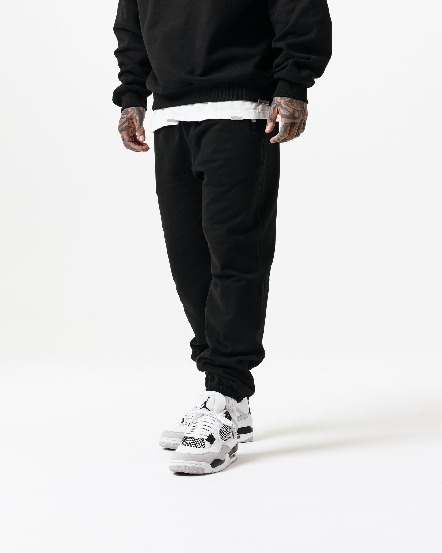 LUXURY ESSENTIALISM SWEATPANTS - SOLID BLACK